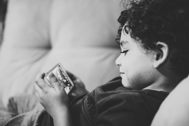 Pulling Your Child Out of Internet Addiction | www.familywiseasia.com