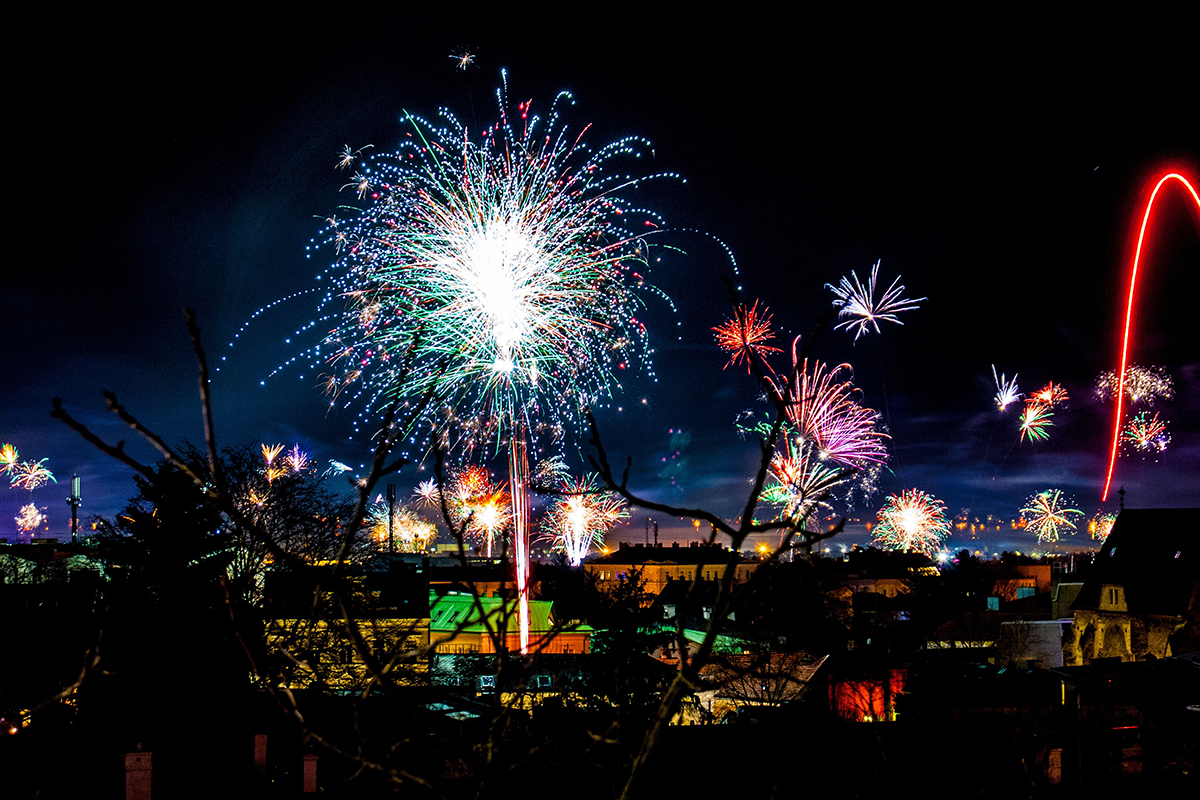 Popping Idea New Year's Eve